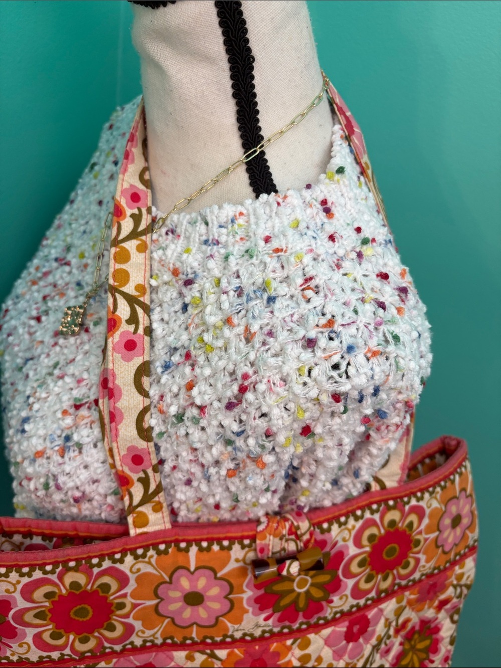 Vera Bradley Retired Folkloric pattern Quilted Floral Tote - Picture 4 of 11